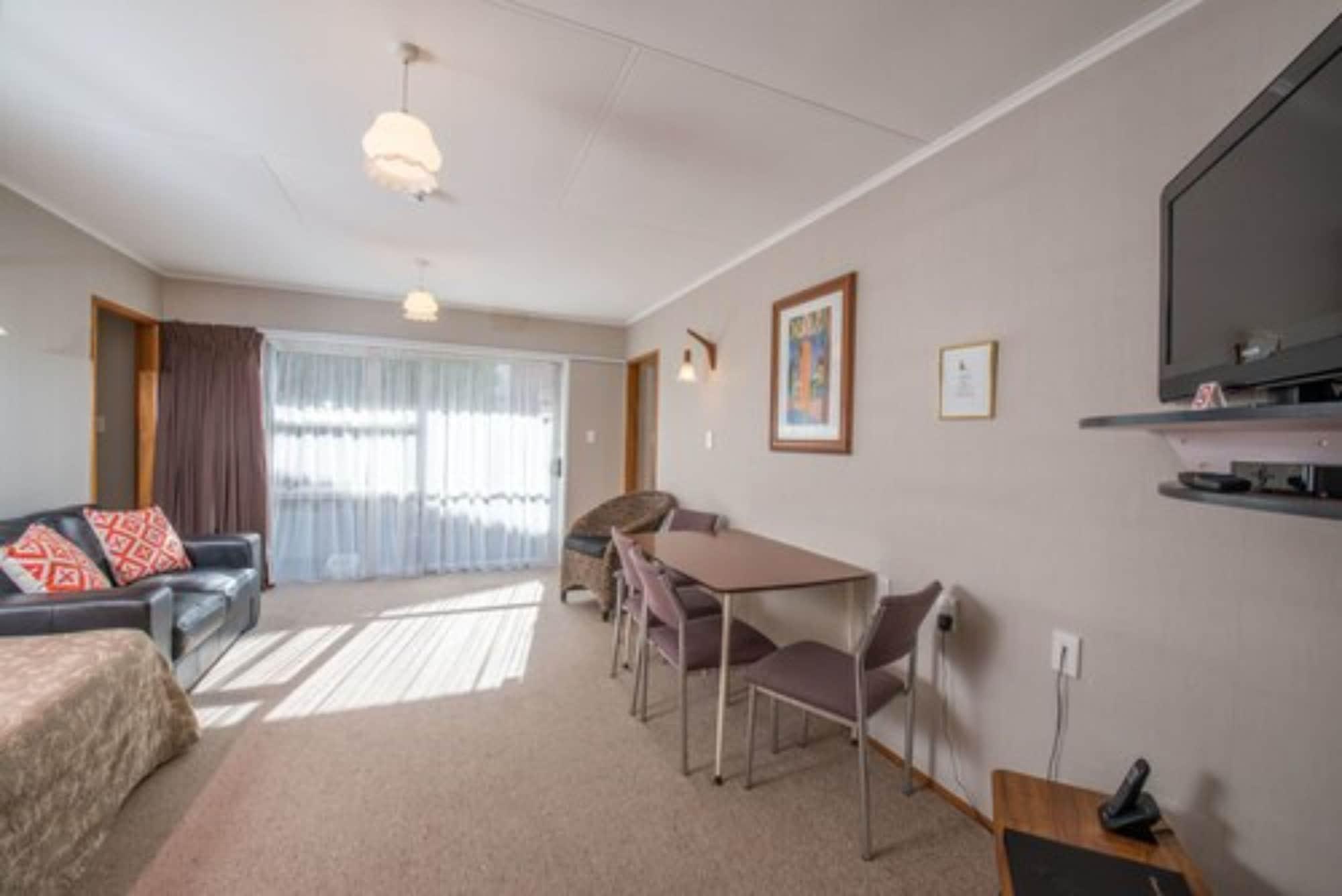 ניו פלימות' Amber Court Motel מראה חיצוני תמונה