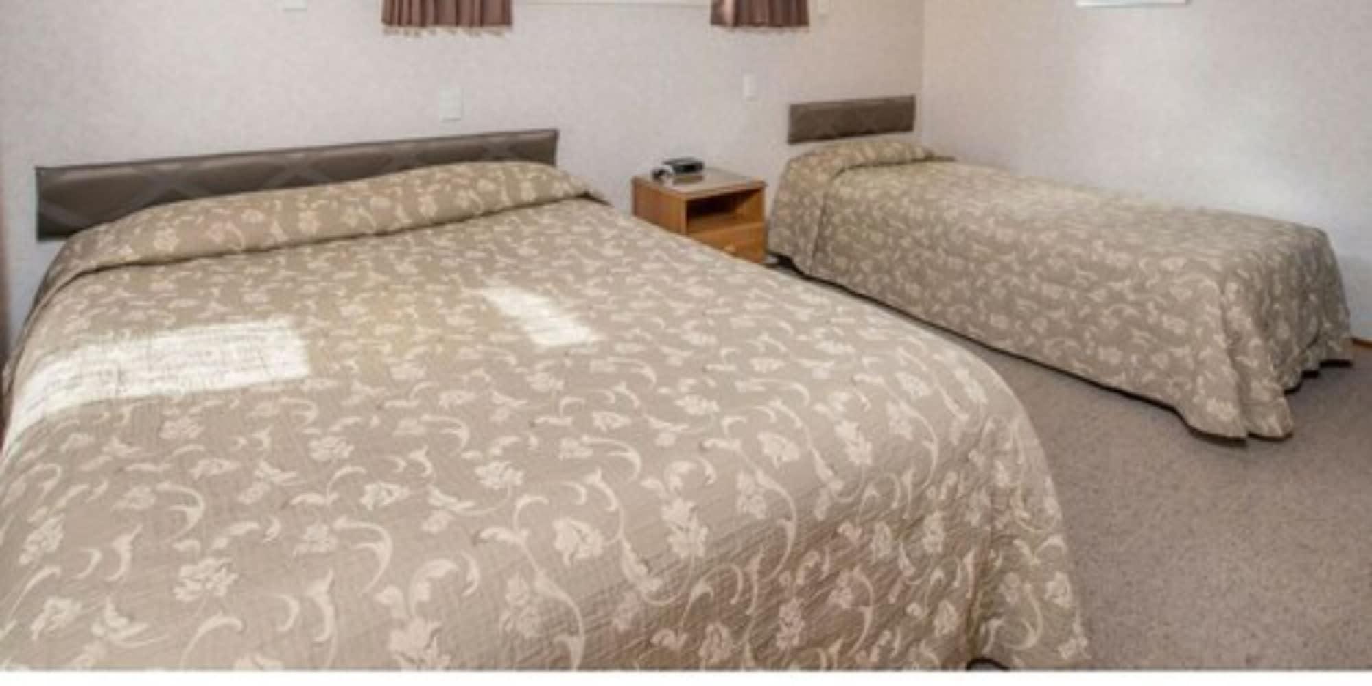 ניו פלימות' Amber Court Motel מראה חיצוני תמונה