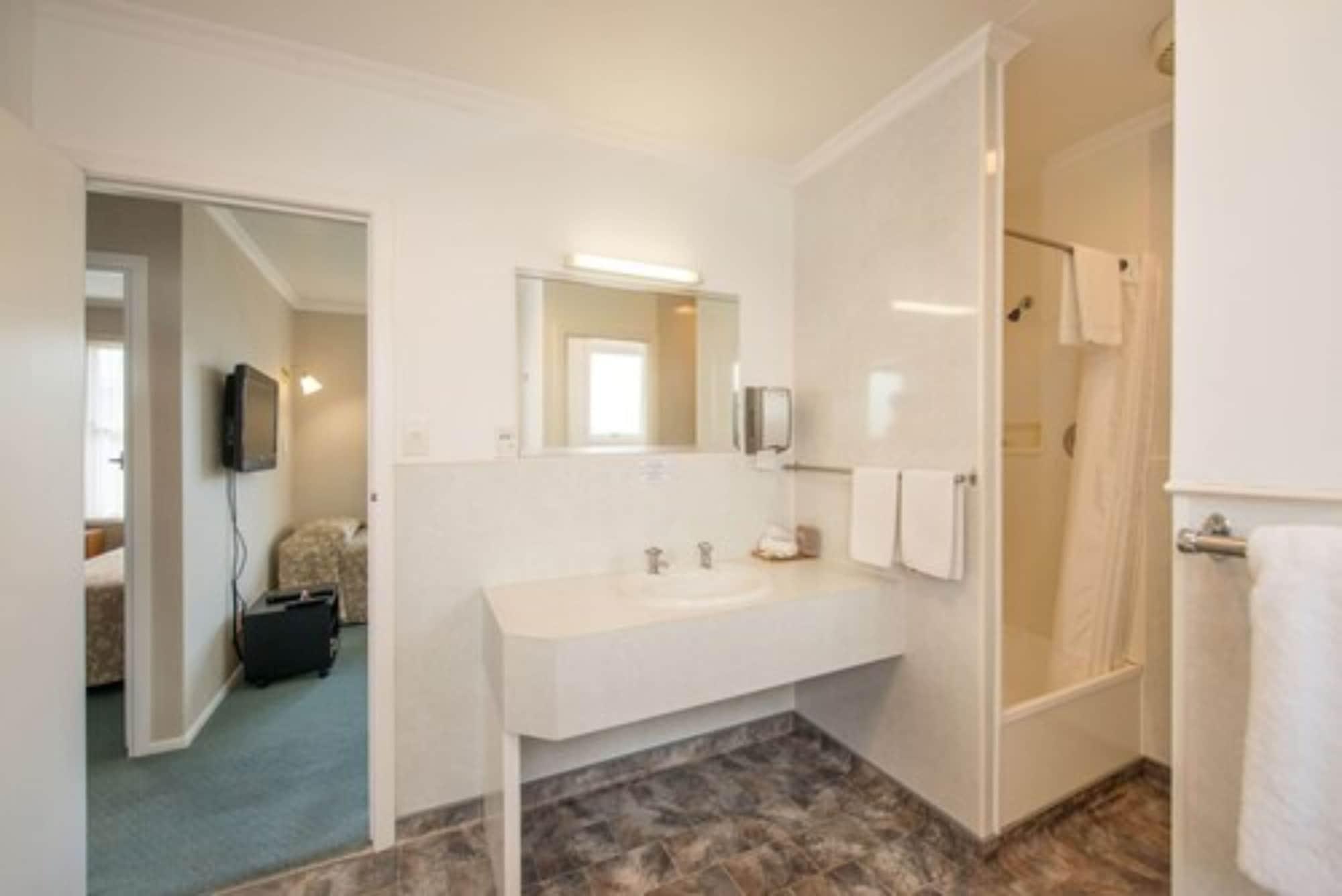 ניו פלימות' Amber Court Motel מראה חיצוני תמונה