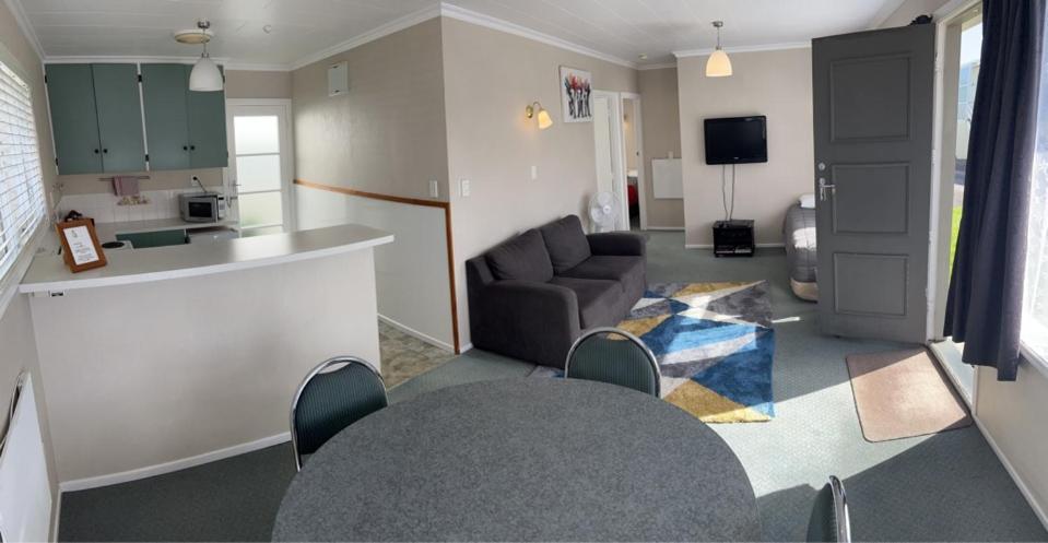ניו פלימות' Amber Court Motel מראה חיצוני תמונה