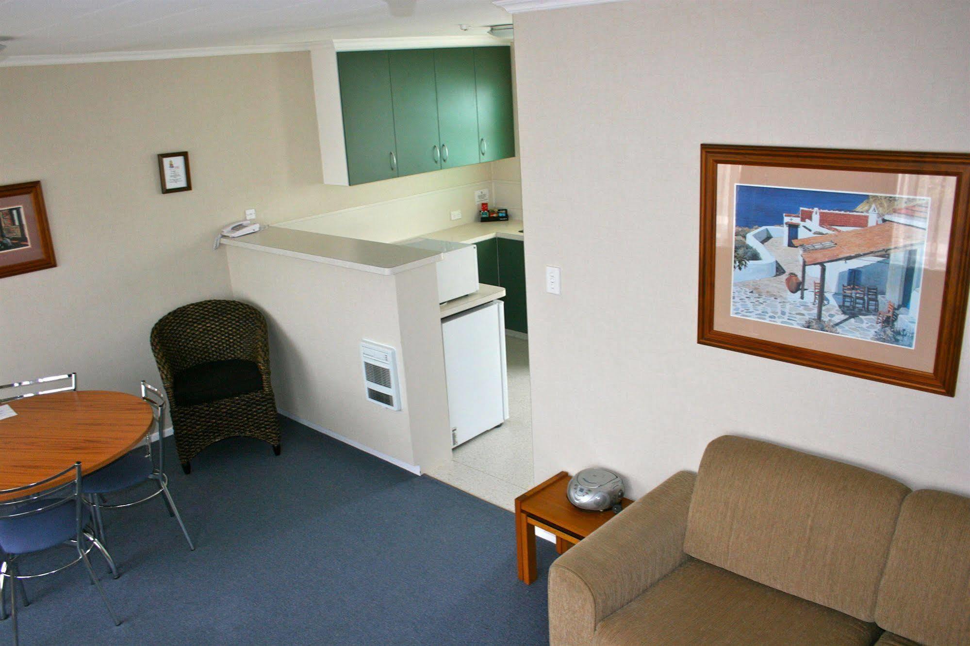 ניו פלימות' Amber Court Motel מראה חיצוני תמונה
