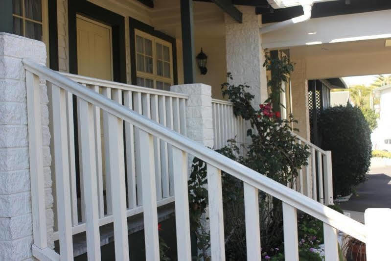 ניו פלימות' Amber Court Motel מראה חיצוני תמונה